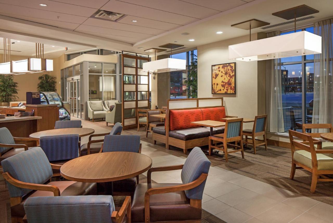 Hyatt Place Lincoln/Downtown-Haymarket Екстериор снимка